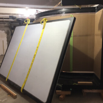 3500 gallon salt water fish exhibit, installation in Staten Island Aquarium, NY